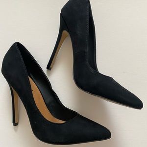 Black Suede Pumps